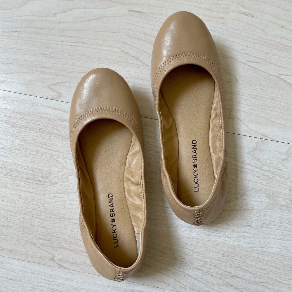 Lucky Brand Emmie Nude Flats Size 7 with Box